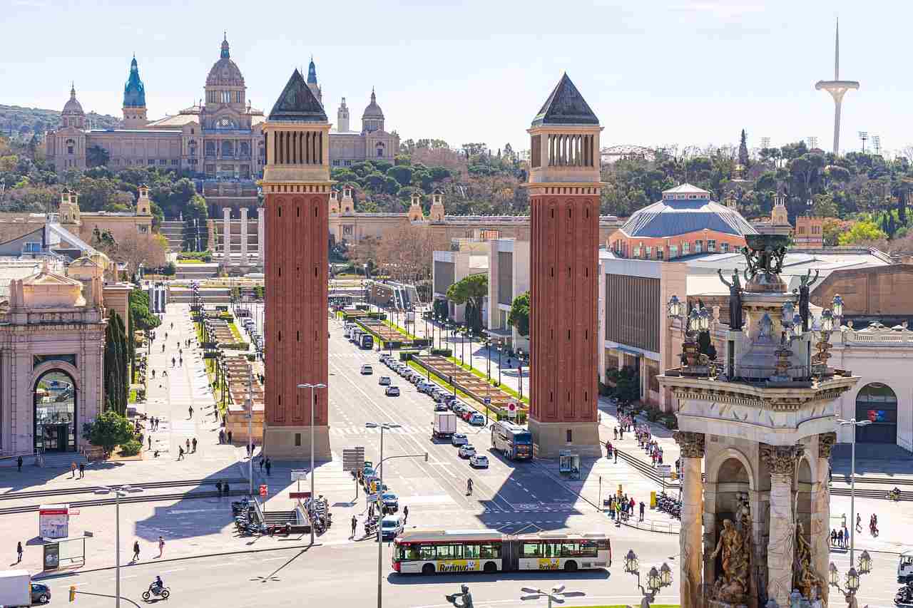 perché barcellona è più calda di madrid