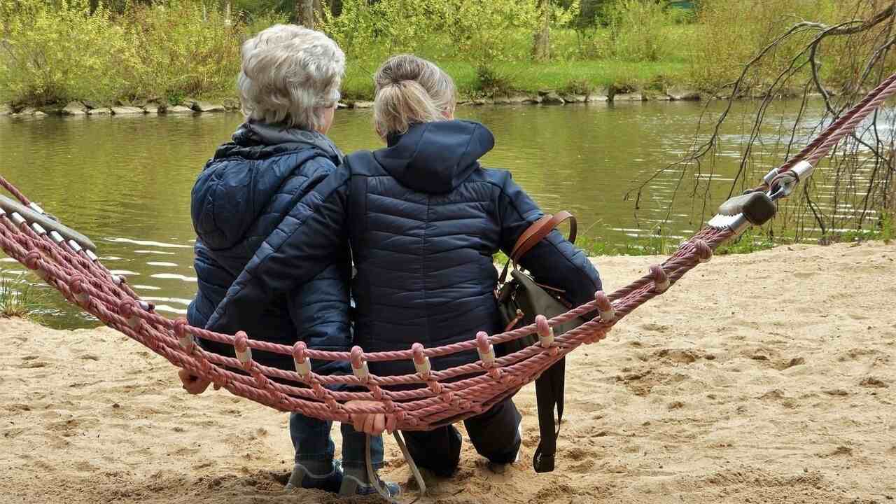 perché compaiono di capelli bianchi