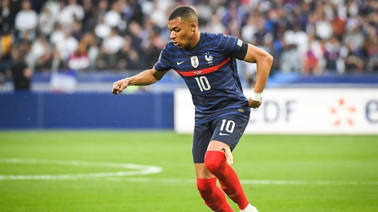 kylian mbappé lascia il psg