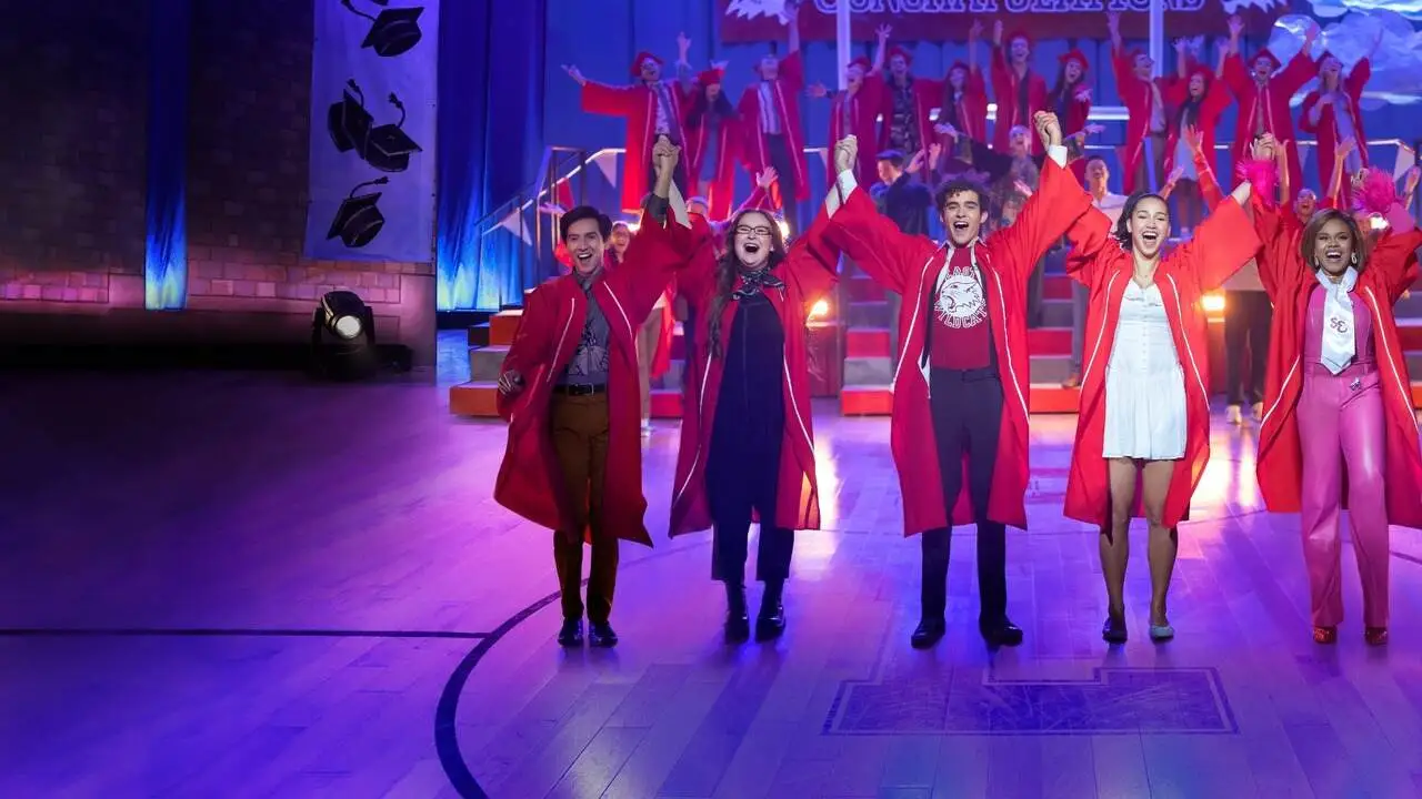 come finisce la serie high school musical: the musical