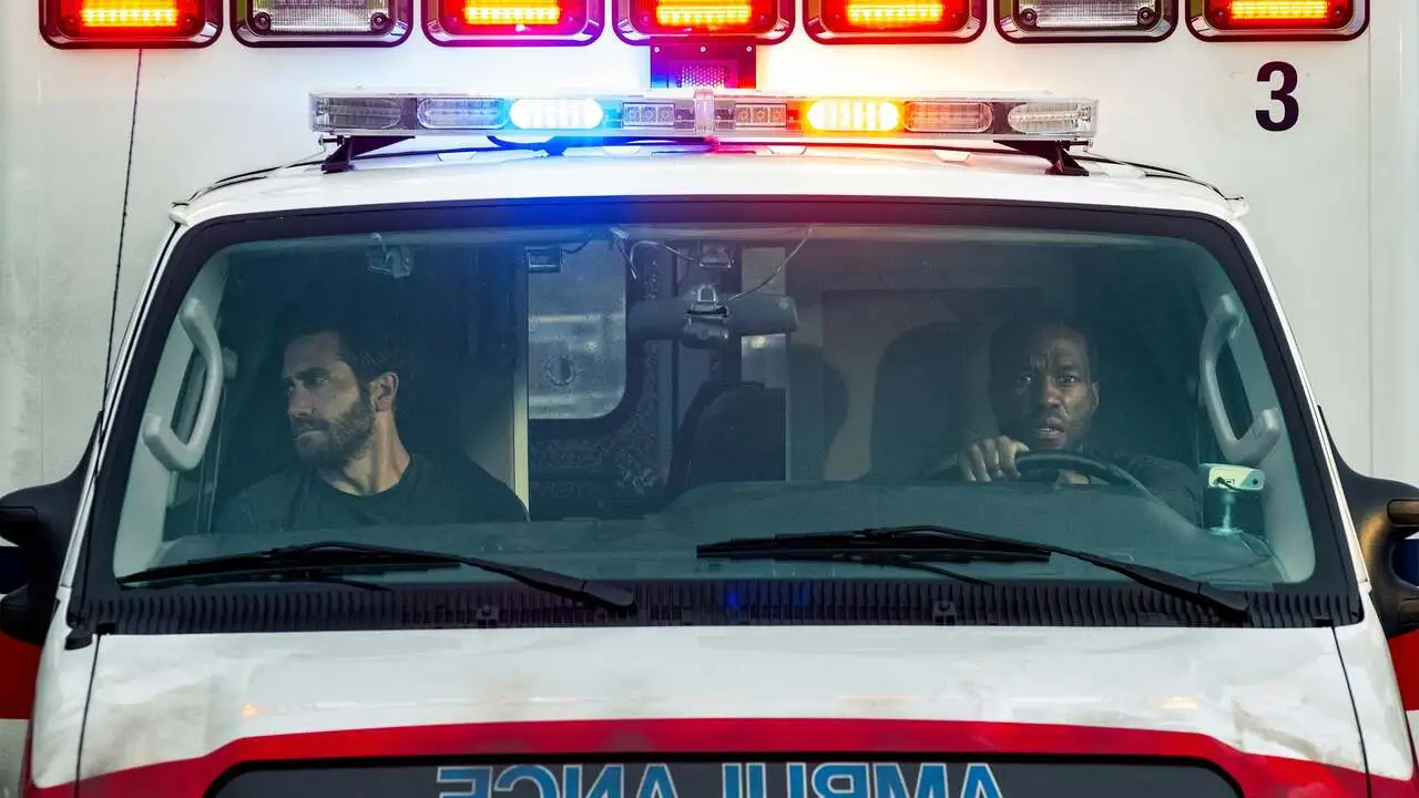 come finisce il film ambulance