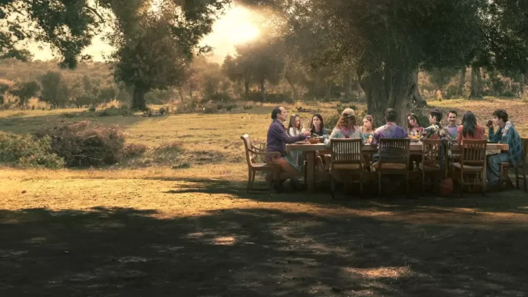 come finisce il film familia