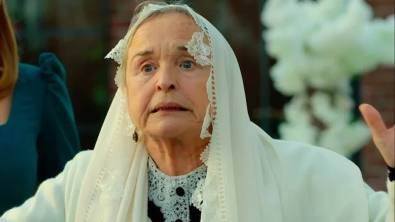 terra amara anticipazioni nonnina azize