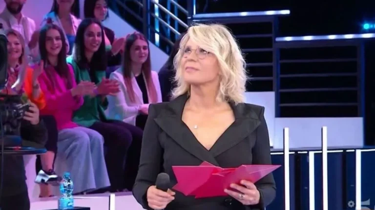diretta finale amici 2024