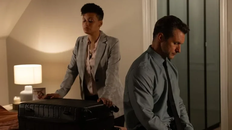 come finisce il film un assassino in famiglia