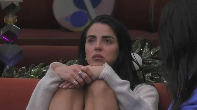 nuovo sfogo di shaila gatta