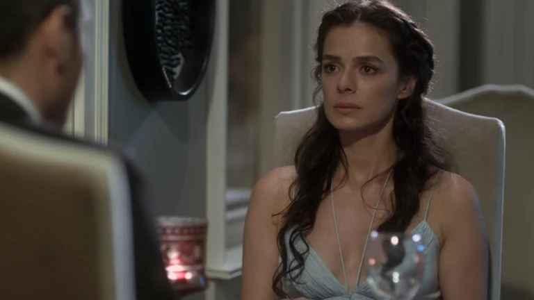 Bahar diventa ricca ne La forza di una donna