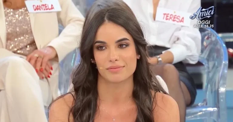 Chi è la corteggiatrice Martina di UeD 2026